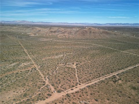 34 La Brisa Drive Joshua Tree CA 92252