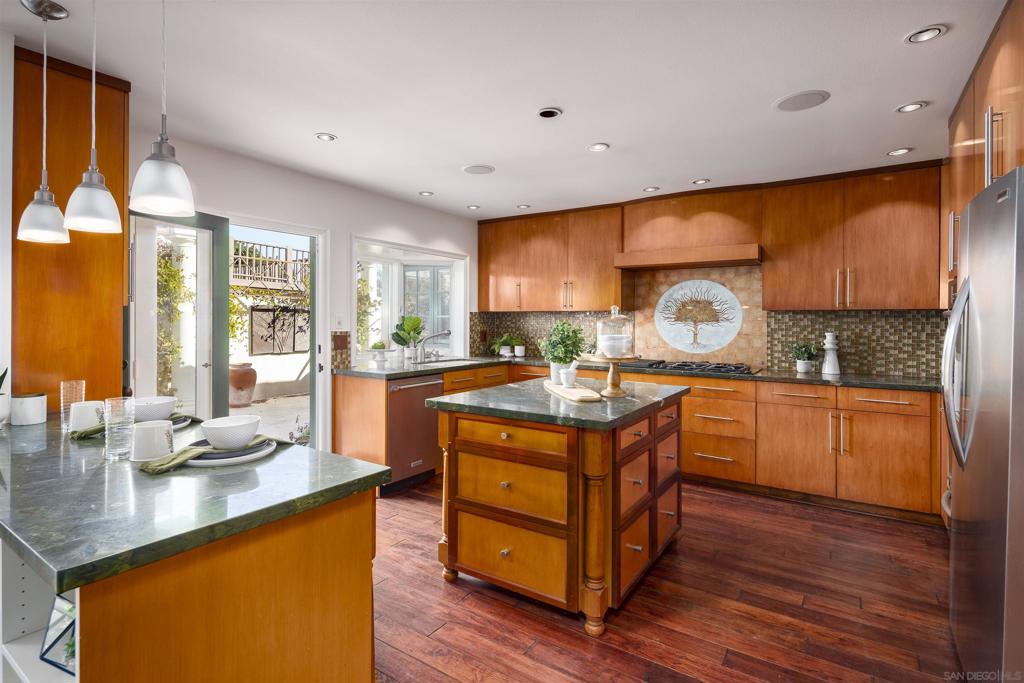 Rancho Santa Fe - Residential