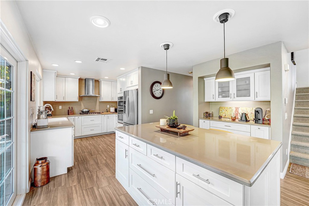 23805 Oak View