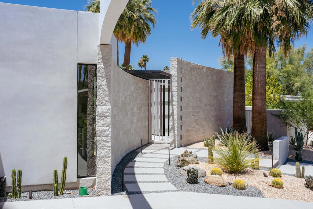 74895 Canterbury Court