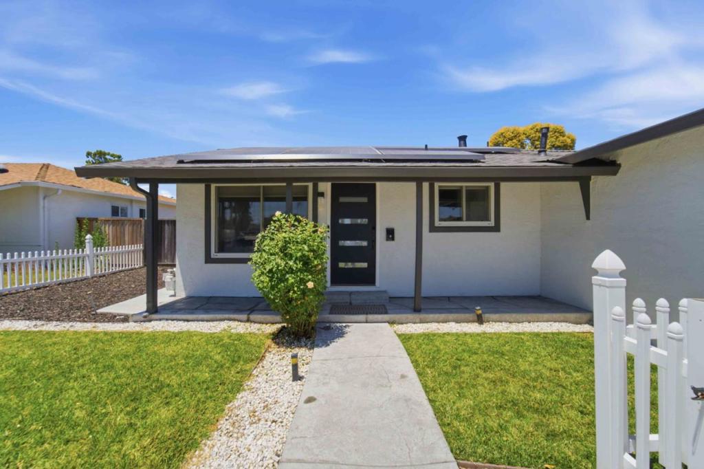 871 Clyde Avenue