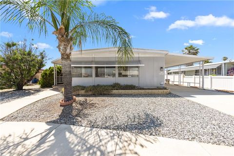 Photo of 1069 Redondo WAY, Hemet, CA 92543 (MLS # IG26114285)