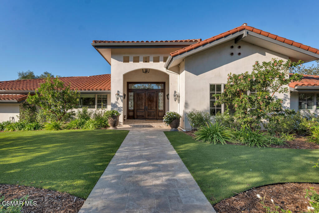 1153 Camino Dos Rios