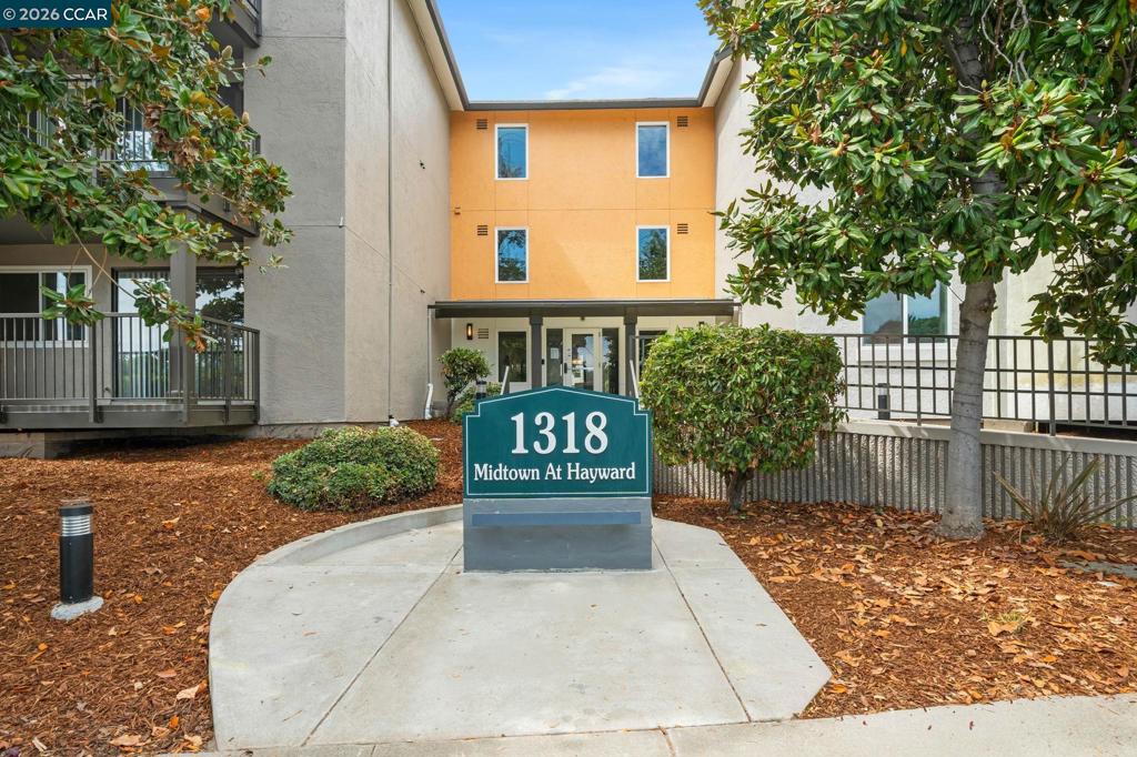 1318 B St ST 105, Hayward CA 94541