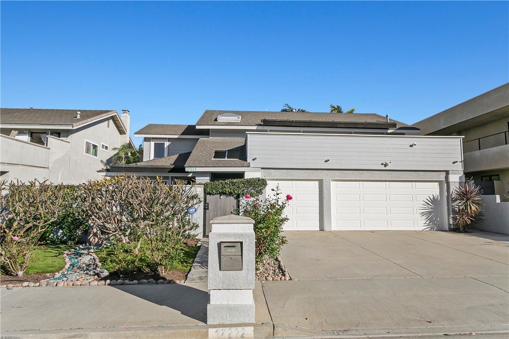 Photo of 17222 Lynn St, Huntington Beach, CA 92649 (MLS # OC26013328)