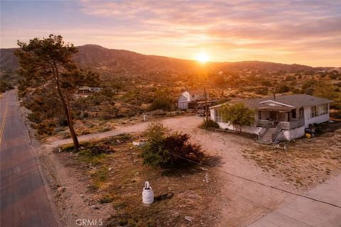 Photo of 9030 Green Rd, Pinon Hills, CA 92372 (MLS # HD26056498)