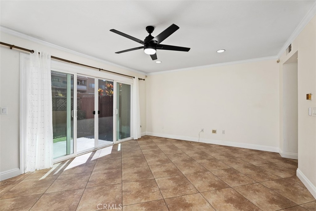 6600 Warner Avenue 189