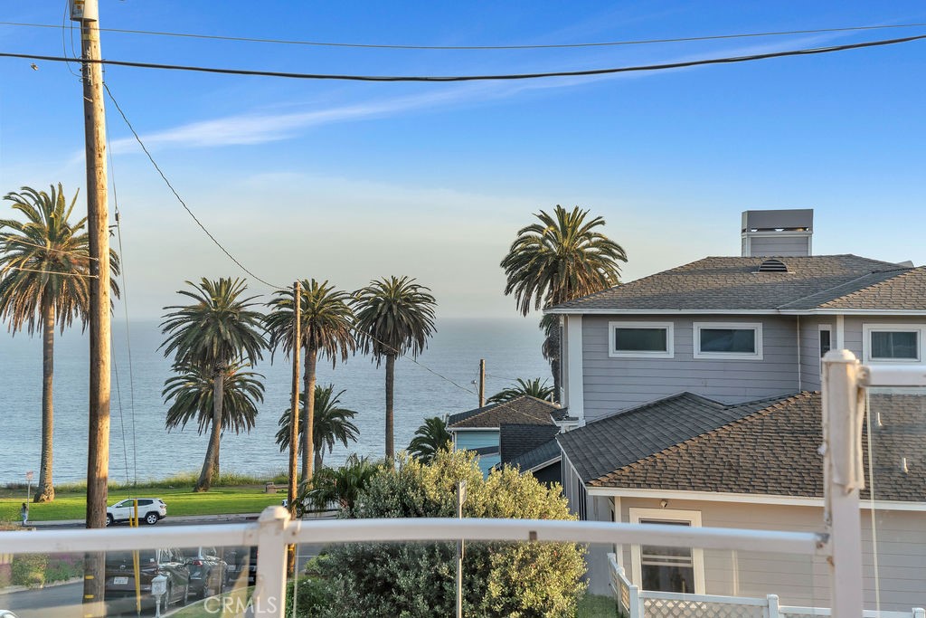 900 W 37th Street