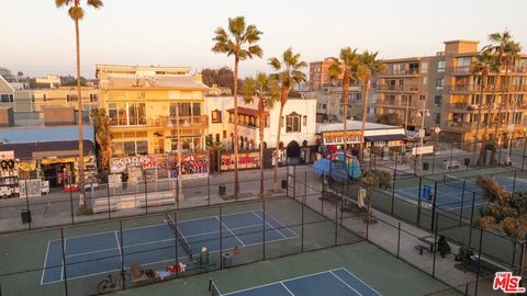 Photo of 1915 Ocean Front Walk, Venice, CA 90291 (MLS # 26635755)