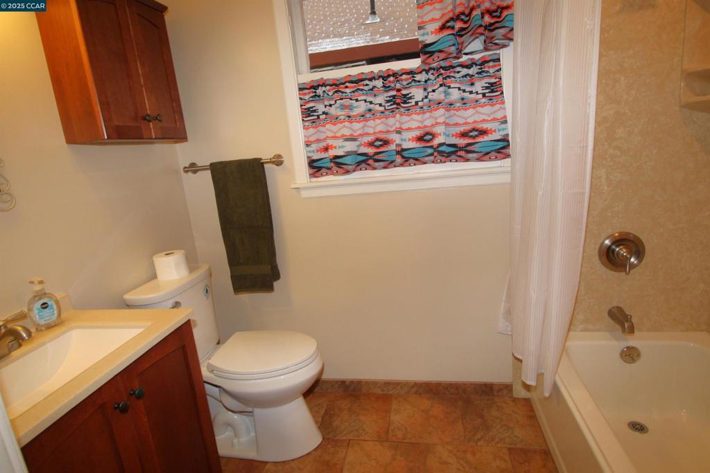 OLD MARTINEZ - Residential