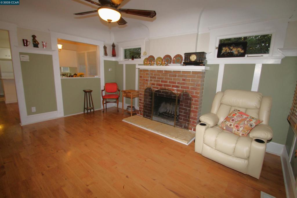 OLD MARTINEZ - Residential