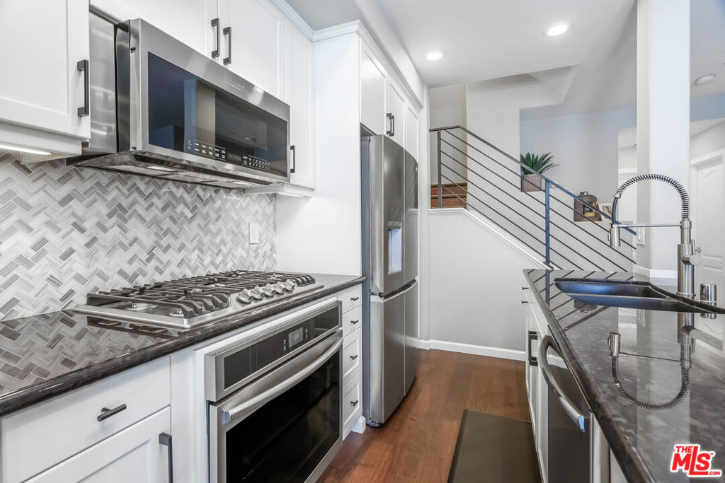 5510 W 149th Place 10