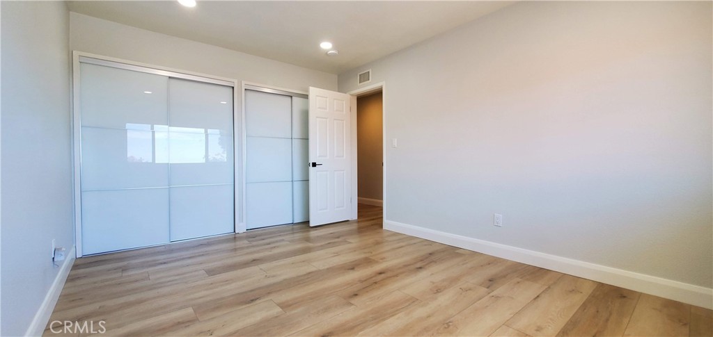 30082 Avenida Elegante
