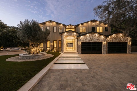 Photo of 2130 Mandeville Canyon Road, Los Angeles, CA 90049 (MLS # 26872397)