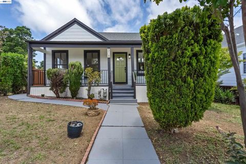 Photo of 318 Ohio St ST, Vallejo, CA 94590 (MLS # 41136669)