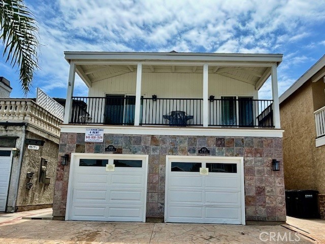 This single story 4-bedroom 3 bath upper condo unit was constructed in 2007 and is one of the largest condos on the Newport Peninsula. The unit is almost 2200 SF and is located at 48th Street and River Ave, just 3 houses from the sand on the Newport Peninsula. The unit comes with a private garage and additional parking space. The unit also has 2 fireplaces, one in the living room, and one in the master bedroom. The unit has vaulted ceilings throughout and includes a full-size washer/dryer hook ups, all new windows, doors, heating, electrical, and extremely high end finishes throughout. There is crown molding throughout the unit and a Jacuzzi tub in the master bathroom. The master bedroom also has a walk-in closet. The bedrooms are extremely large, and the unit also has a front balcony with a barbecue hook up. Available August 15th for move in yearly or long-term lease. Can be furnished or unfurnished.