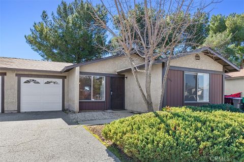 Photo of 5464 Evelyn Drive, Banning, CA 92220 (MLS # CV26028066)