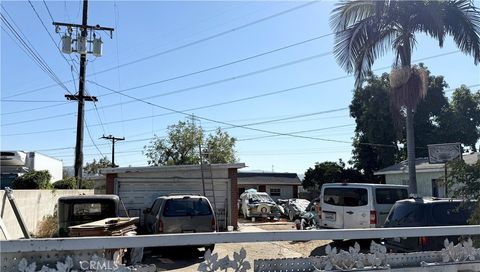 882 Durfee South El Monte CA 91733