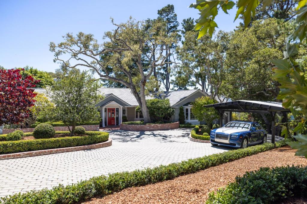 1528 Riata Road