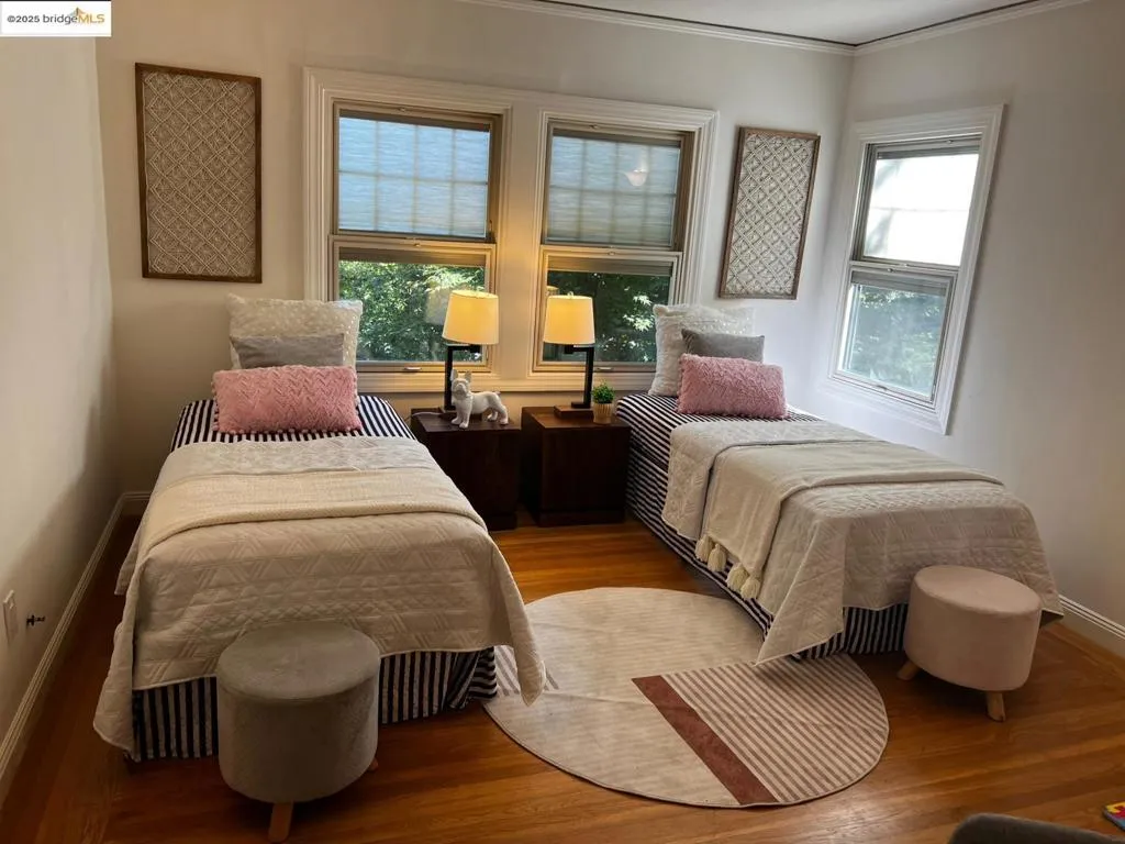 Berkeley, California 94707, United States, 3 Bedrooms Bedrooms, ,2 BathroomsBathrooms,Residential,Active,177294