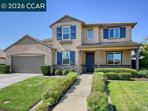 Photo of 5525 Mossy Stone Way Way, Rancho Cordova, CA 95742 (MLS # 41130855)
