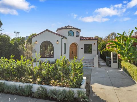 Photo of 4026 Garden Avenue, Los Angeles, CA 90039 (MLS # GD25270542)