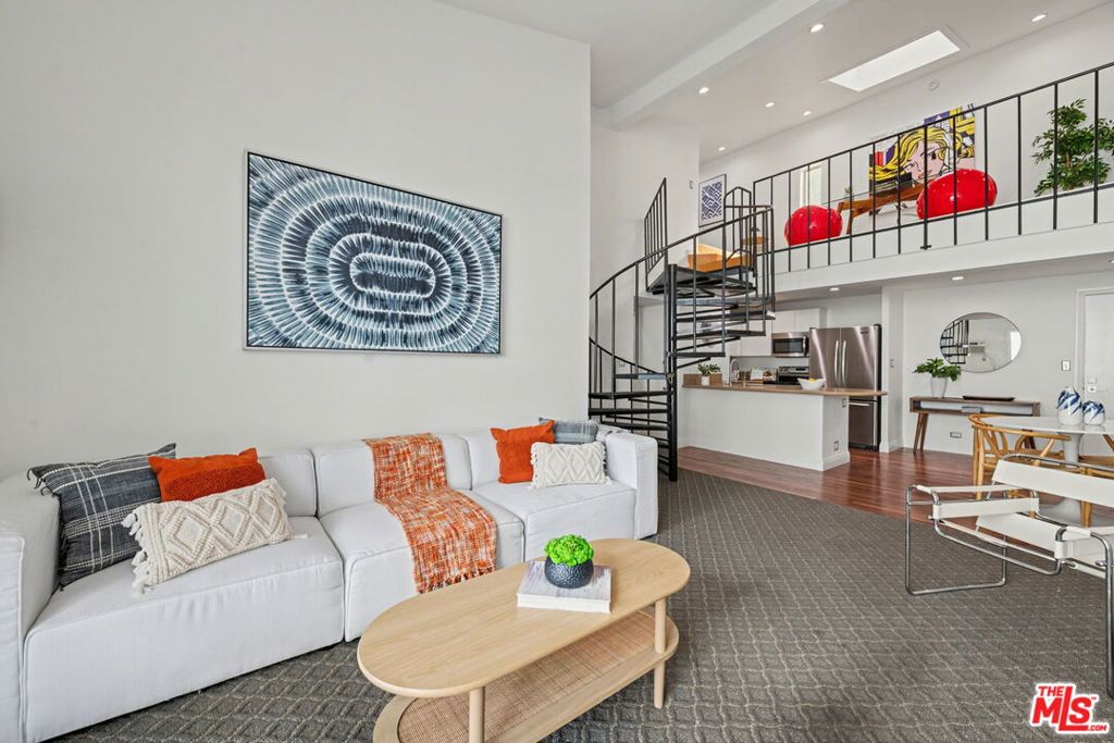 1440 Veteran Avenue 531