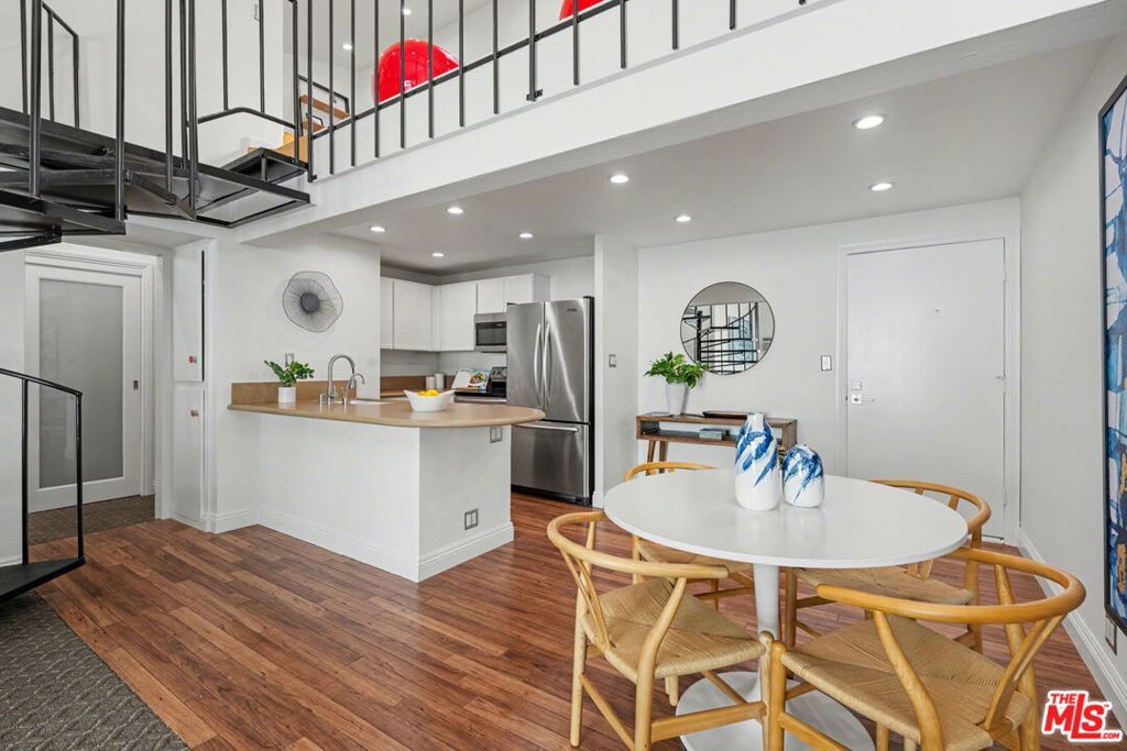 Photo of 1440 Veteran Avenue #531, Los Angeles, CA 90024 (MLS # 26644889)