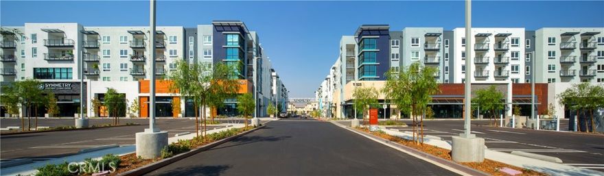 At Symmetry, modern open-style interiors are full of natural light pouring through the oversized windows. Gourmet kitchens are outfitted with designer quartz counters, kitchen islands, stainless steel appliances, European style cabinetry, and front loading washer/dryer. Here, residents enjoy on-site fitness and yoga, as well as an outdoor pool, a sundeck and relaxing spa. Enjoy inventive spaces like The Wheelhouse, part bike shop, part coffee shop, all wrapped up into one dynamic community space; or meet neighbors for a little socialization and inspiration at the Curate DIY art studio. Situated beside Northridge Fashion Center, Symmetry is connected to the best in retail to appeal to every taste and budget, from luxury items to national brands with a host of dining options. Conveniently near CSU Northridge, Metrolink and the 101 and 405 freeways, Symmetry is one of L.A.’s best kept secrets. Symmetry offers studio, one-, two- and three-bedroom apartments and three-bedroom townhomes with two contemporary schemes of interior finishes. PRICES ARE SUBJECT TO CHANGE.