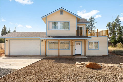 Photo of 13965 Andover Dr, Magalia, CA 95954 (MLS # SR26230341)