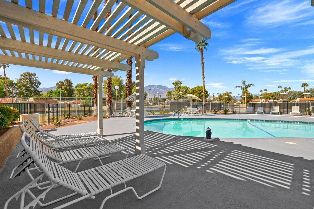 Mountain View Villas - Residential