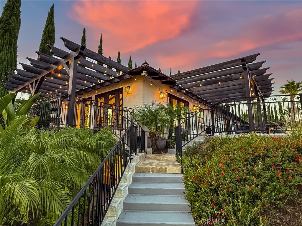 567 Lone Oak Drive