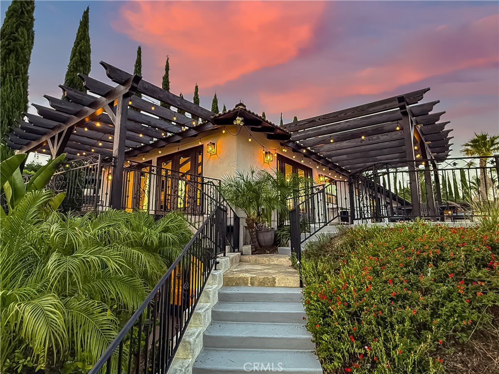 567 Lone Oak Drive