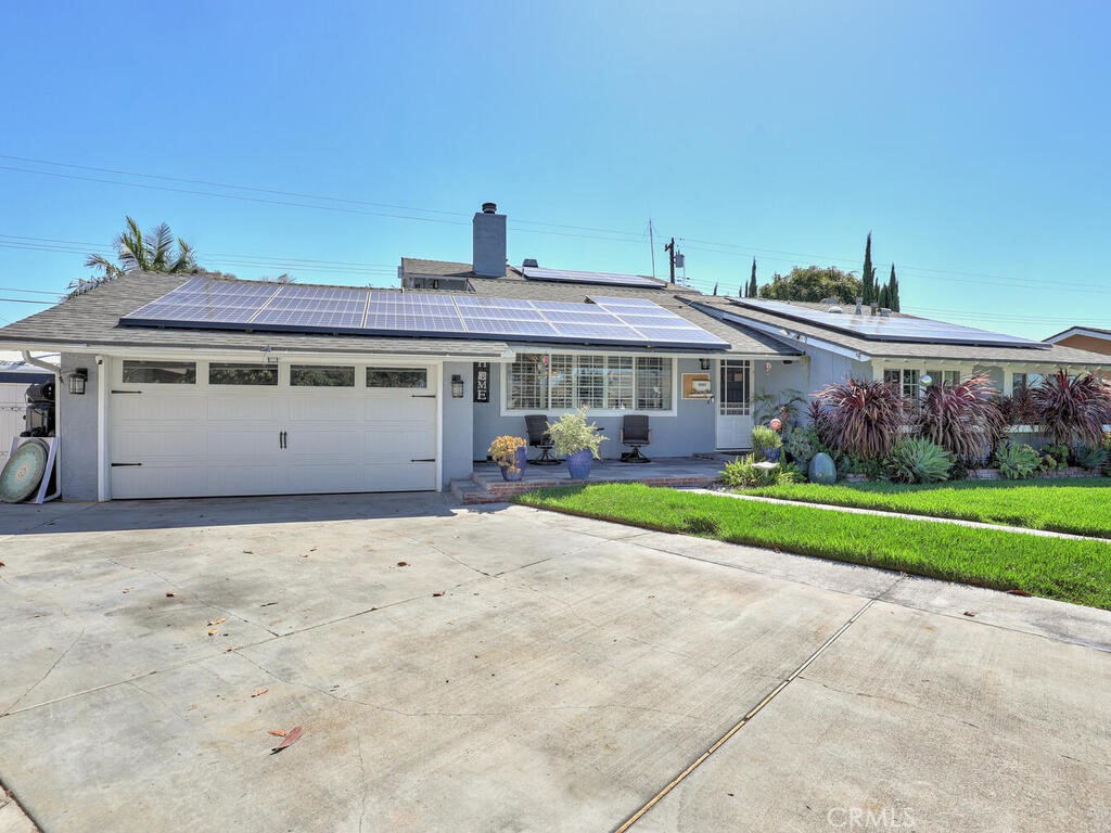 1304 S Courson Drive