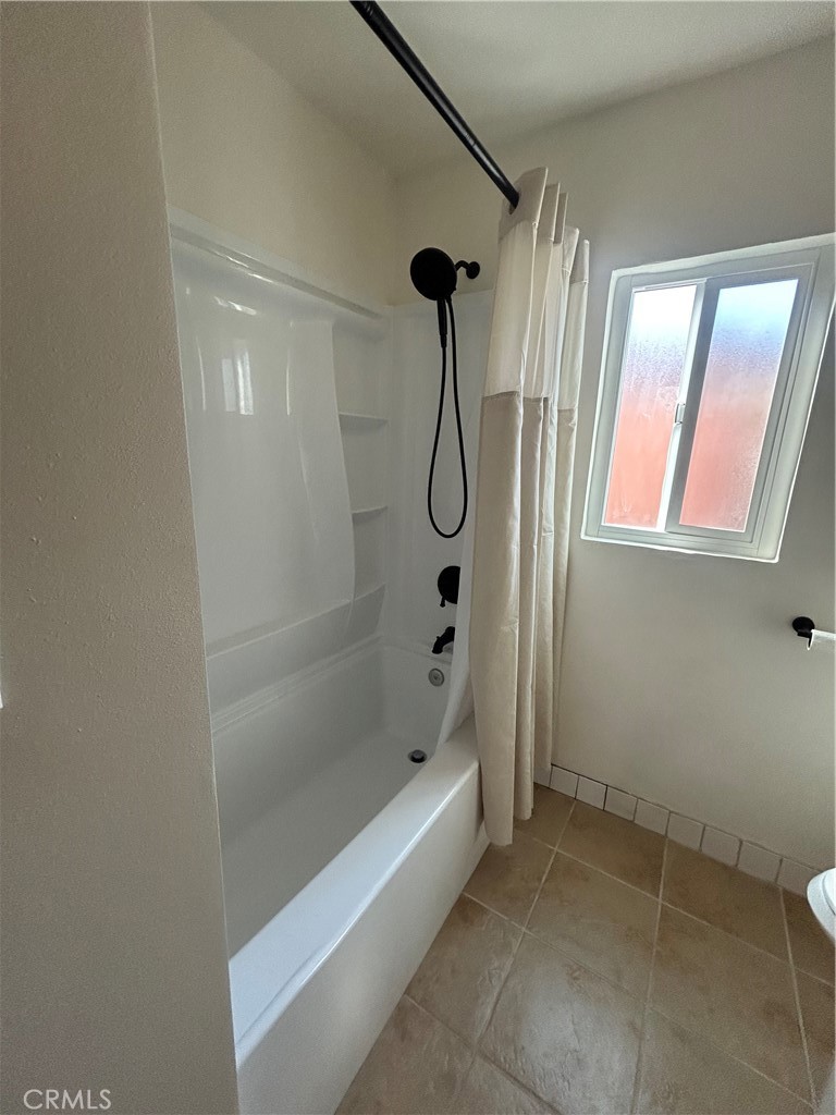 Fullerton Crest - Residential Lease