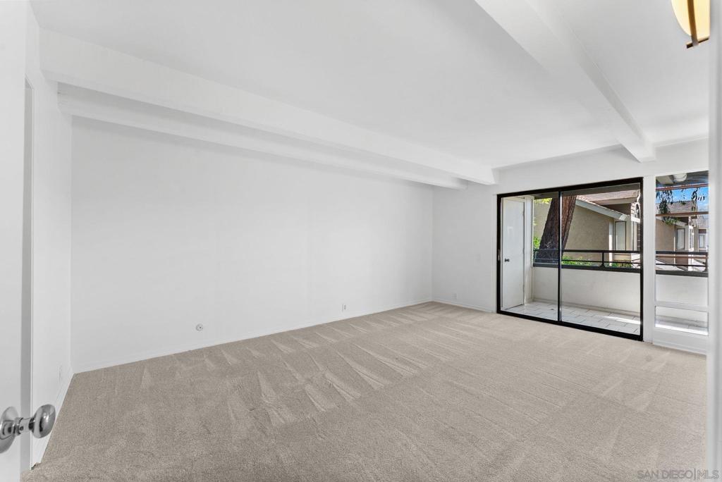 La Costa - Residential