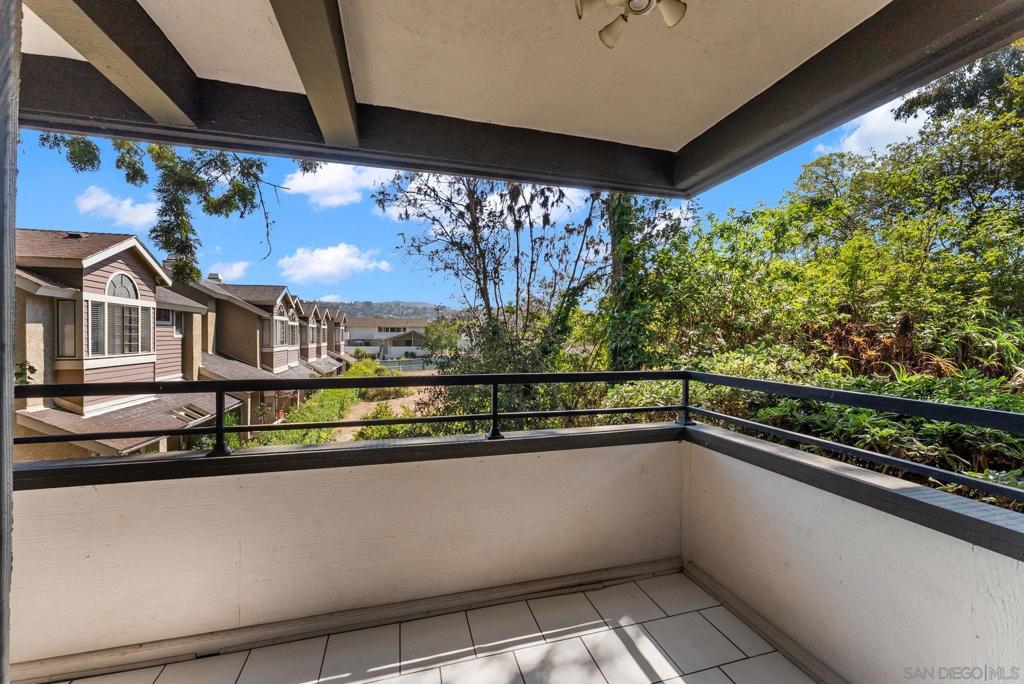 La Costa - Residential