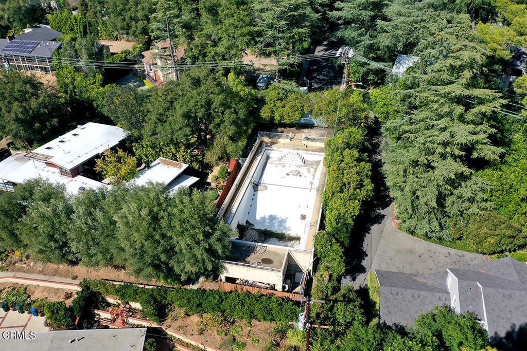 4844 Tocaloma Lane