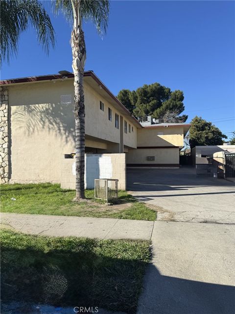 Photo of 1260 N F St, San Bernardino, CA 92405 (MLS # CV26012964)