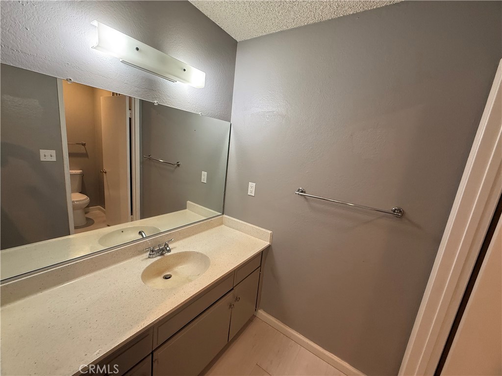 MacArthur Village (MAVL) - Residential Lease