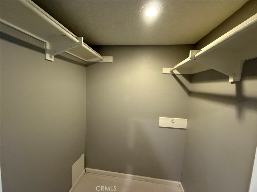 MacArthur Village (MAVL) - Residential Lease