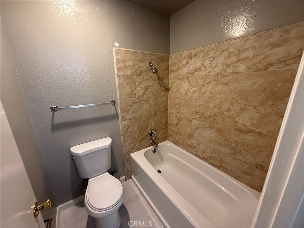 MacArthur Village (MAVL) - Residential Lease