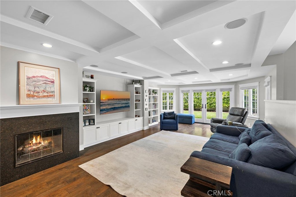 2201 Aralia, Newport Beach CA 92660 - Photo 15