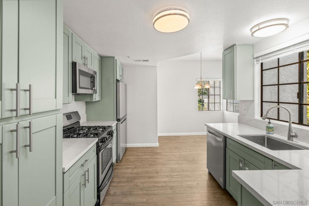 16458 Avenida Venusto C C