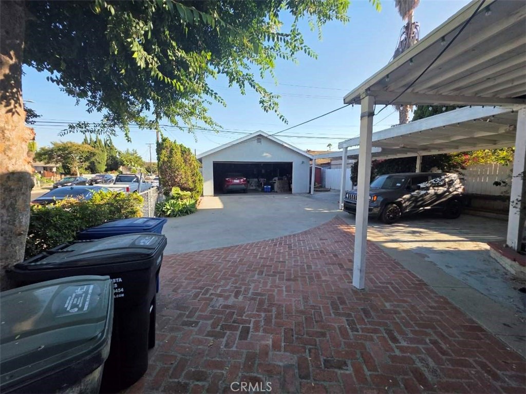 3424 E Cesar E Chavez Avenue