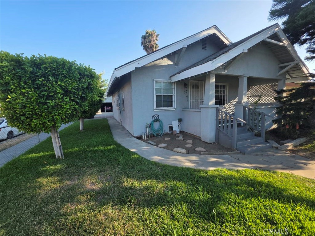 3424 E Cesar E Chavez Avenue