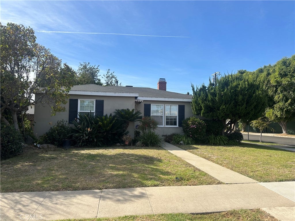 2303 Amherst