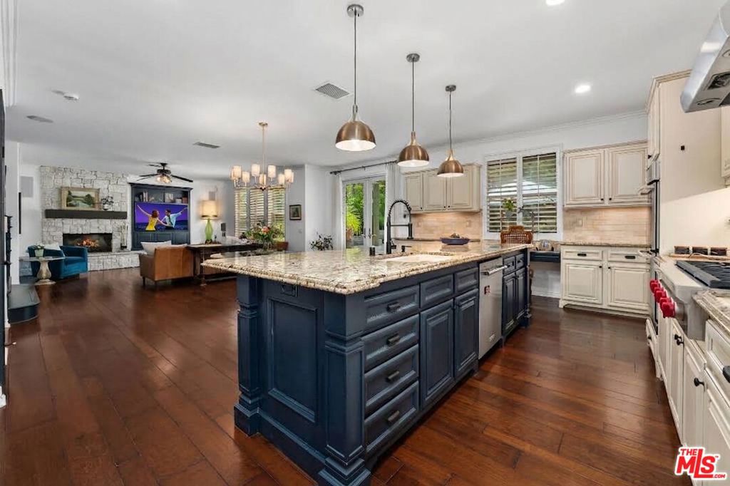 25514 Brighton Place