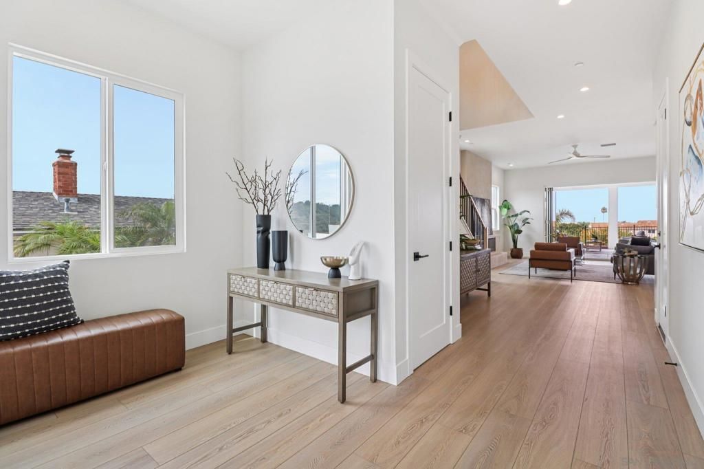 Photo of 1850 Illion St St, San Diego, CA 92110 (MLS # 250042192SD)