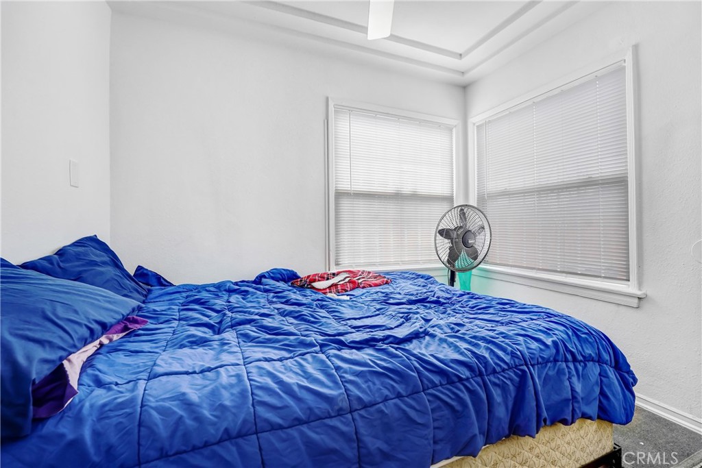 2227 E 112th